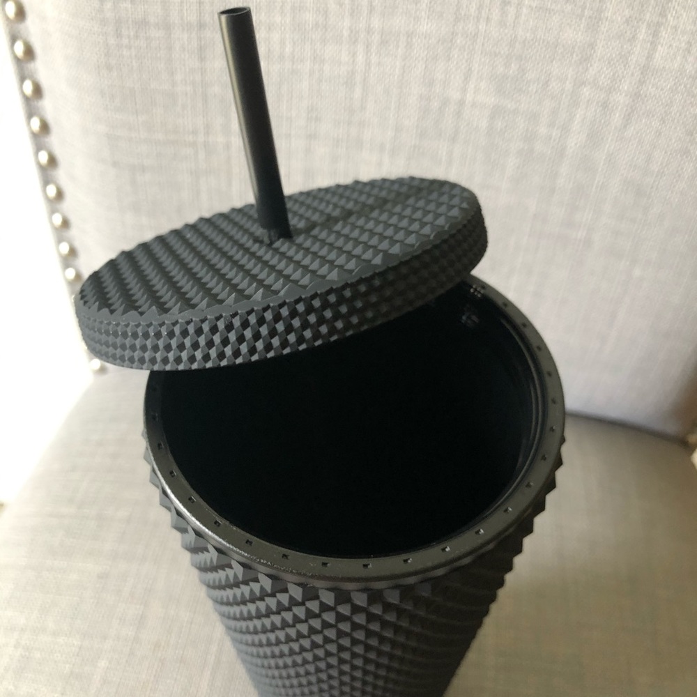 🖤 Starbucks Matte Black Studded Plastic Tumbler🖤 - Picture 3 of 7